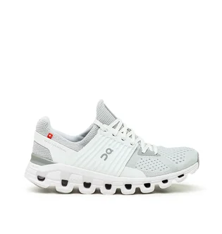 On WMNS Cloudswift (Weiß / Grau)