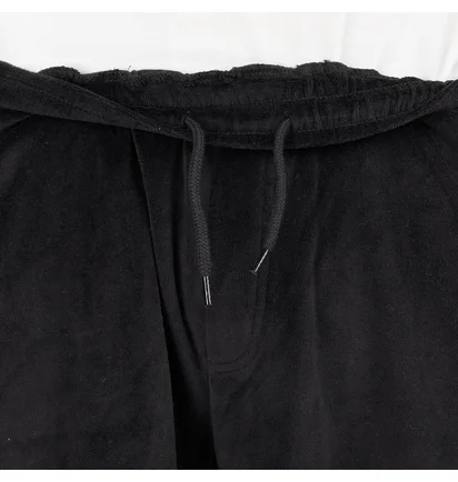 Yardsale Velour Shorts (Schwarz)