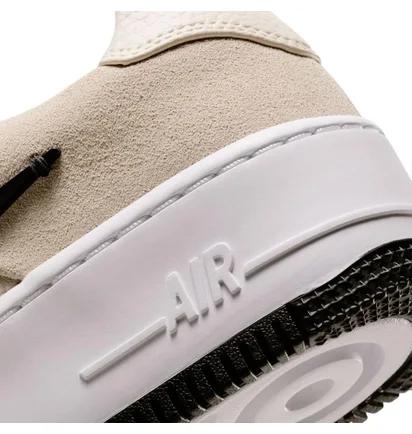 Nike WMNS Air Force 1 Sage Low LX (Beige / Weiß / Schwarz)