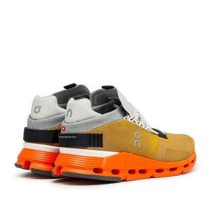 On Cloudnova (Brown / Orange)