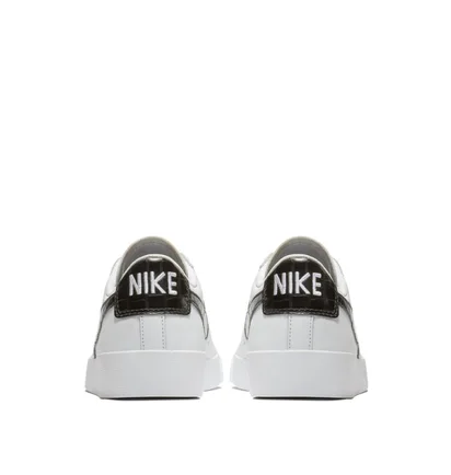 Nike WMNS Blazer Low (Weiß / Schwarz)