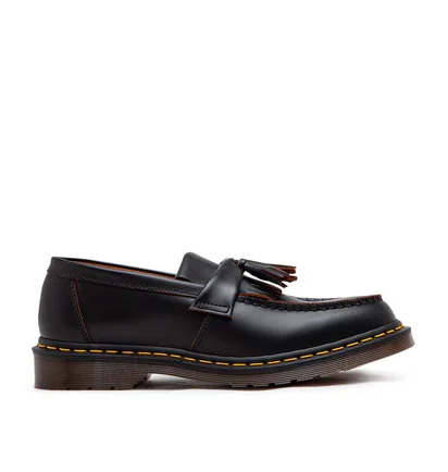 Dr. Martens Adrian Vintage Made in England Quilon Tassel Loafer (Schwarz)