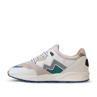 Karhu Aria 95 'Month of the Pearl Pack' (Weiß / Beige)