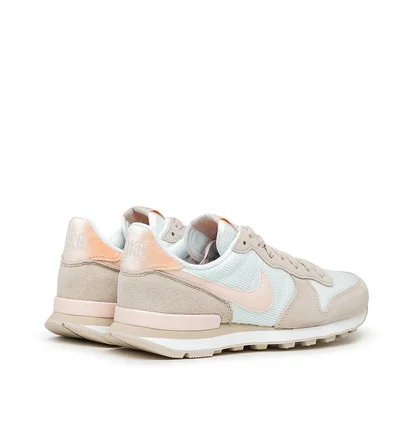 Nike WMNS Internationalist (Weiß / Rosa)