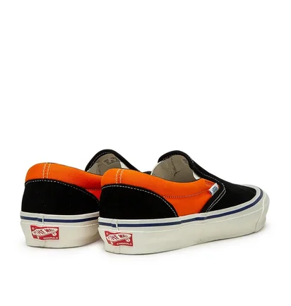 Vans Vault UA OG Classic Slip-on LX (Schwarz / Orange)