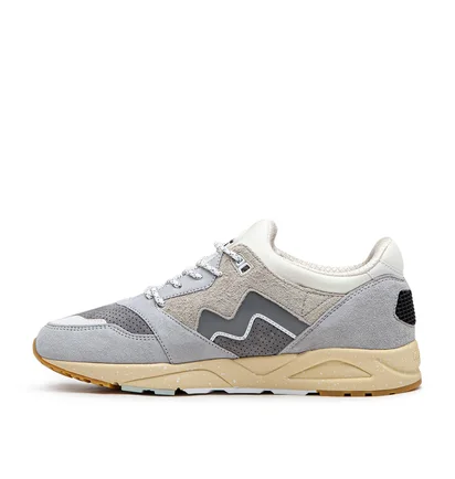 Karhu Aria 95 (Grau / Beige) – Karhu text_image_alt 2