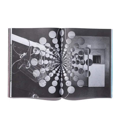 Carhartt Wip Magazine Issue #8 – Carhartt WIP text_image_alt 8