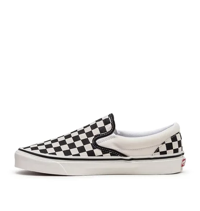 Vans UA Classic ComfyCush Slip-On (Schwarz / Weiß)
