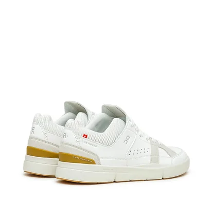 On The Roger Clubhouse WMNS (White)