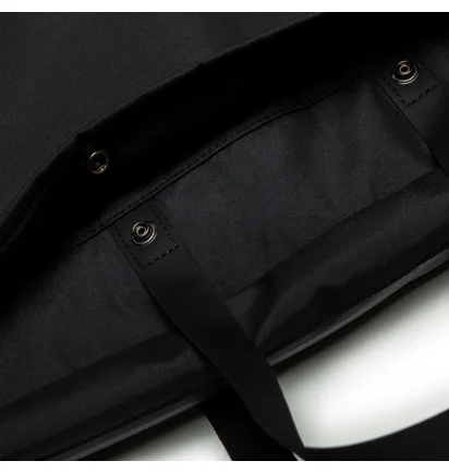 Pssbl Courier Bag (Schwarz / Olive)
