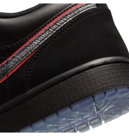 Air Jordan 1 Low SE (Schwarz / Rot)