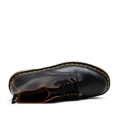 Dr. Martens Vintage 101 Quilon Boots (Schwarz)