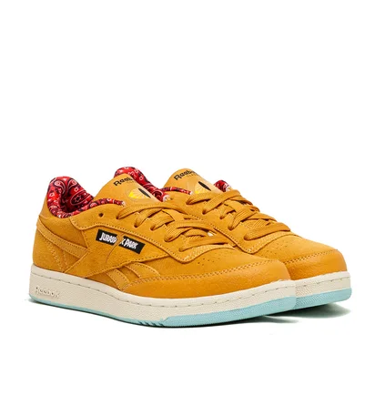 Reebok x Jurassic Park Club C 85 (Braun)