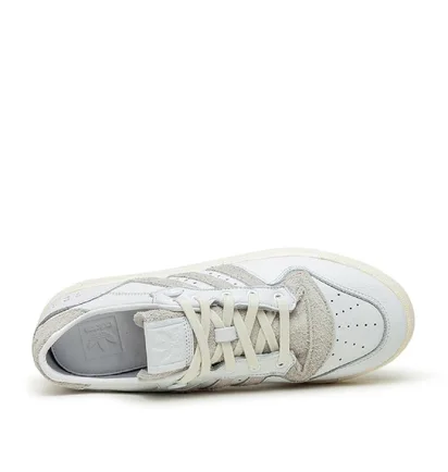 adidas Rivalry Low (Weiß / Beige)