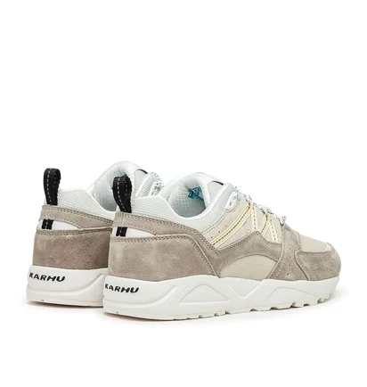 Karhu Fusion 2.0 (Beige / Weiß)