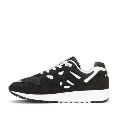 Karhu Legacy 96 (Schwarz)