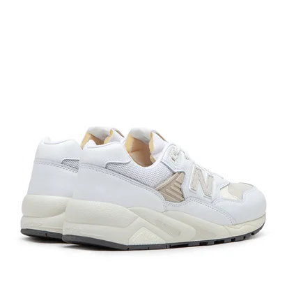 New Balance MT580VTG (Weiß / Beige)