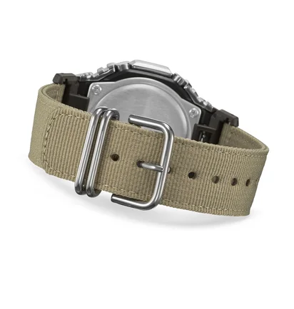 Casio G-Shock GM-2100C-5AER (Oliv / Grau)