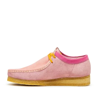 Clarks Originals x Levi’s Vintage Clothing Wallabee (Rosa)
