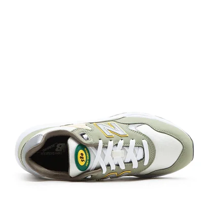 New Balance MT580AC2 (Oliv / Weiß)