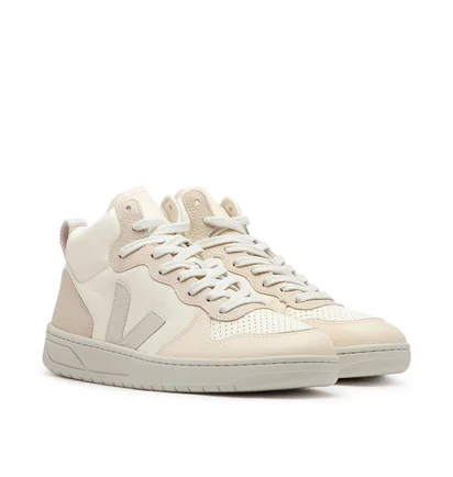 Veja V-15 Chromefree Leather (Beige)