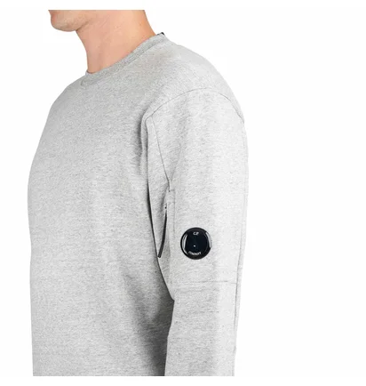C.P. Company Diagonal Raised Fleece Crew Neck Lens Sweatshirt (Grau)