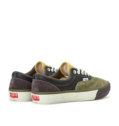 Vans Vault UA Era LX (Olive / Schwarz)