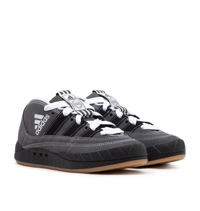 adidas x YNuK Adimatic Mid (Grau / Schwarz / Weiß)