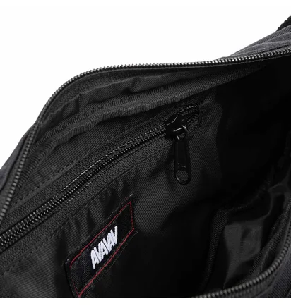 Eastpak x Avavav Mini Bag (Schwarz)