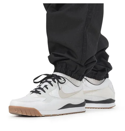 Carhartt WIP Cargo Jogger (Schwarz)