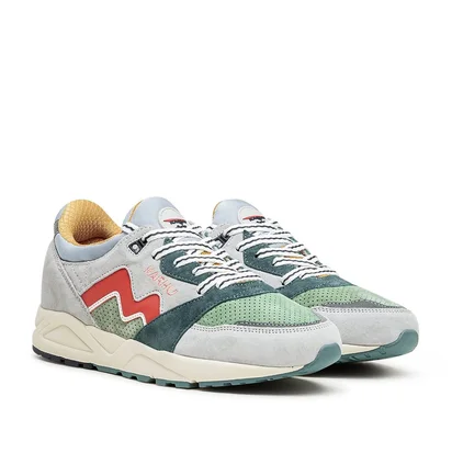 Karhu Aria 95 (Grau / Rot)
