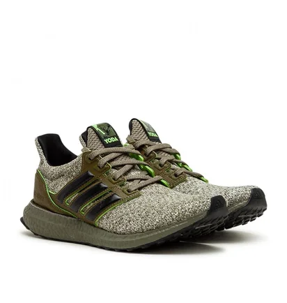adidas X Star Wars UltraBoost DNA “Yoda” (Olivgrün)