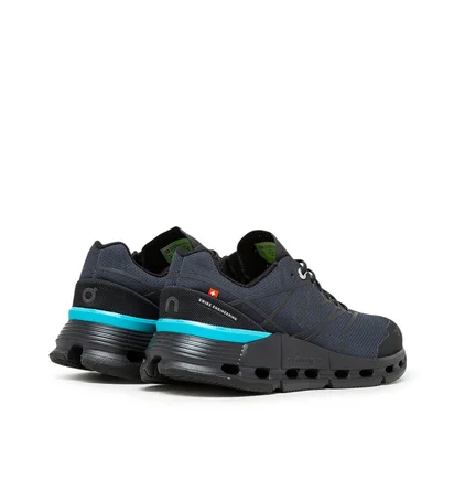 On WMNS Cloudnova Z5 (Schwarz / Cyan)