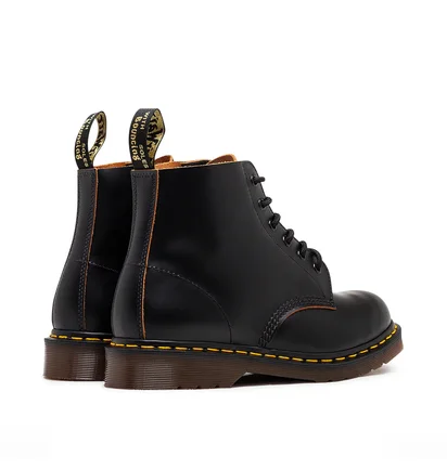 Dr. Martens Vintage 101 Quilon Boots (Schwarz)