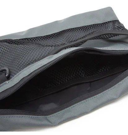 Snow Peak Everyday Sacoche Crossbody Bag (Grau)