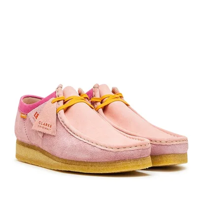 Clarks Originals x Levi’s Vintage Clothing Wallabee (Rosa)