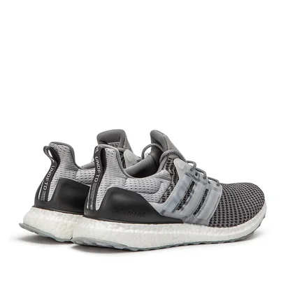 adidas x UNDFTD UltraBOOST (Grau)