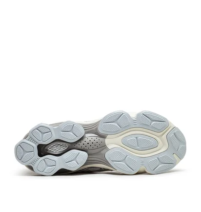 Asics GEL-Kinetic Fluent (Weiss / Silber)