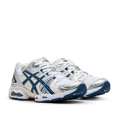 Asics WMNS Gel-Nimbus 9 (Creme / Navy) – ASICS SportStyle text_image_alt 3