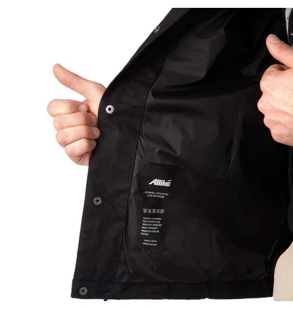 Allike x Black Lodges 'Too Many Chiefs' Coach Jacket (Schwarz)
